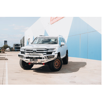 MCC PEGASUS BULL BAR TO SUIT TOYOTA LAND CRUISER 300 SERIES (2022-ON)