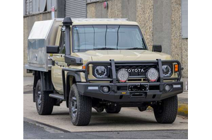 OXLEY BULL BAR (INC. TOW POINTS & FOGS) TO SUIT SINGLE CAB TOYOTA LAND CRUISER 79 SERIES (2024-ON)