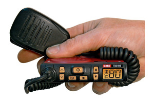 GME 5 WATT SUPER COMPACT UHF CB RADIO (TX3100DP)