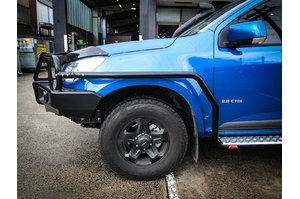 MCC SIDE STEPS & RAIL BLACK RG COLORADO