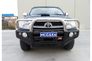 MCC FALCON STAINLESS 3 LOOP BAR TO SUIT TOYOTA HILUX VIGO CHAMP MK7 2005-2011