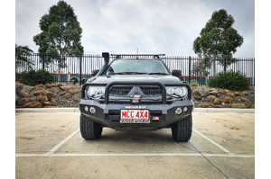 MCC 'ROCKER SANDBLACK 3 LOOP BULL BAR W/ FOG AND PLATES TO SUIT MITSUBISHI CHALLENGER PB-PC 2009-2011/ TRITON ML-MN 10 -14