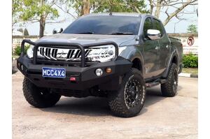 MCC 'ROCKER 3 LOOP SANDBLACK' BULL BAR W/ FOG & PLATES TO MITSUBSHI TRITON MQ 08/2015-2018