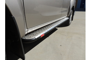 MCC SIDE STEP BLACK TO SUIT FORD RANGER PJ, PK & MAZDA BT50 2007 - 2011