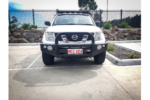 MCC FALCON BLACK SINGLE LOOP W/ PLATES & FOGS TO SUIT NISSAN NAVARA D40 05-15 & PATHFINDER R51 05-10 (GROOVE)