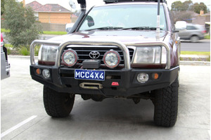 MCC FALCON TRIPLE LOOP BULLBAR TO SUIT TOYOTA LANDCRUISER 100S/105S (IFS, LIVE AXLE) 1998-2007