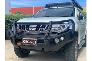 PIAK ELITE POST BAR W/ BLACK TOW POINTS TO SUIT MITSUBISHI TRITON MQ (01/2015 - 11/2018)