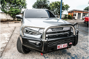 MCC PHEONIX STAINLESS TRIPLE LOOP BAR W/UBP & FOGS - ISUZU MUX 2021 ON