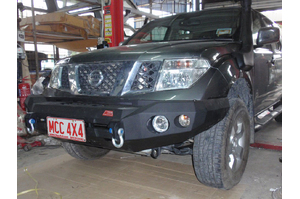 MCC ROCKER NO LOOP BULLBAR W/ FOGS TO SUIT NISSAN NAVARA D40 05-15 & PATHFINDER R51 05-10 (GROOVE)