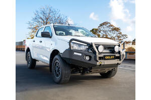 OXLEY BULL BAR (INC. TOW POINTS & FOGS) TO SUIT ISUZU D-MAX (2020-ON)