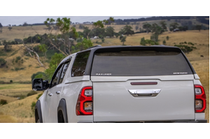MAXLINER VENTURE CANOPY (TWO-TONE COLOUR) TO SUIT DUAL CAB AMAROK (2023-ON)